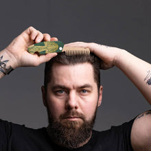 Load image into Gallery viewer, men combs painting