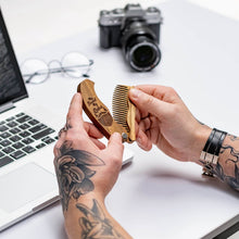 Load image into Gallery viewer, woody comb for groom