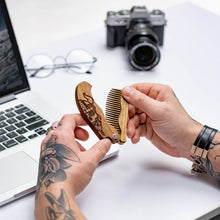 Load image into Gallery viewer, gift beard comb