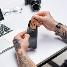 Load image into Gallery viewer, bearded boy's comb