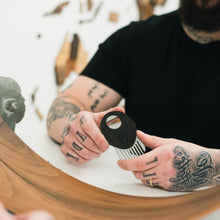 Load image into Gallery viewer, round personalized comb