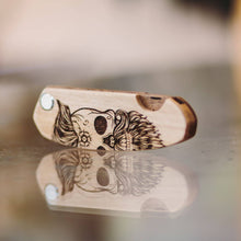 Load image into Gallery viewer, woody crest